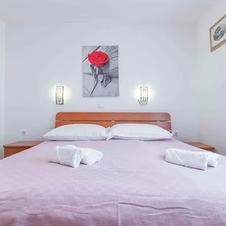 Appartement In Vrvari - Istrien 41770